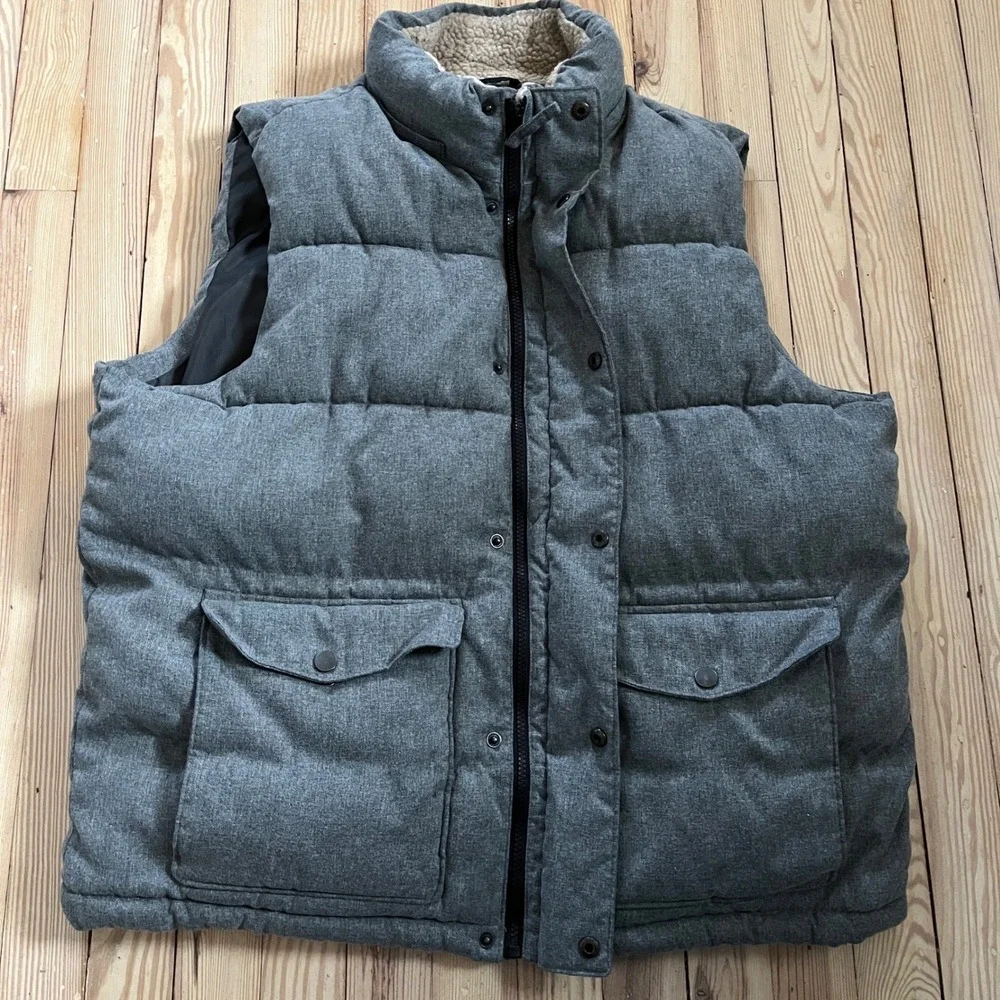 Old Navy Mens Puffer Vest Sherpa‎ Lined Collar Gray Padded Full Zip Pockets XL
